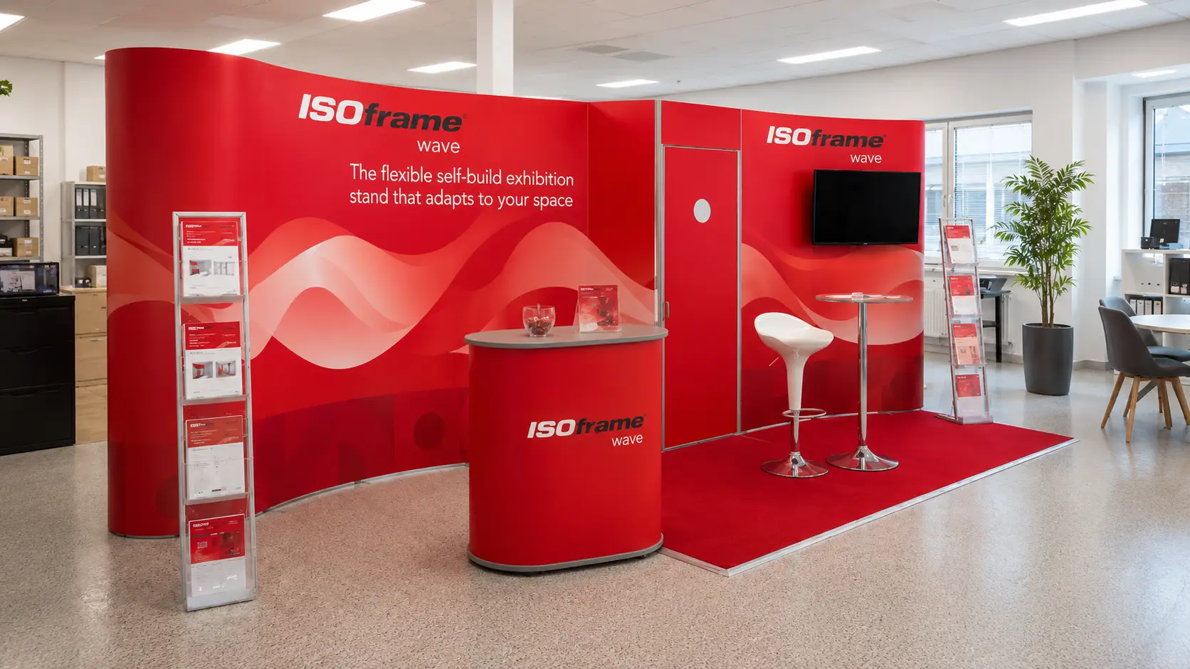 ISOframe showroom in Brno with an exhibition system on display