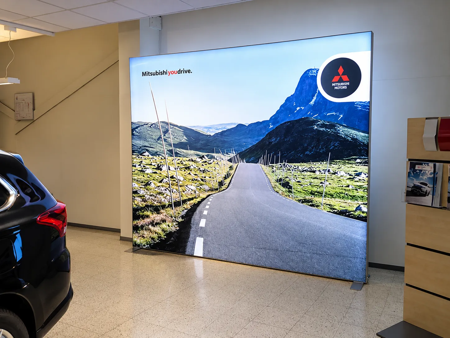Podsvícená sestava Lightbox pro Mitsubishi