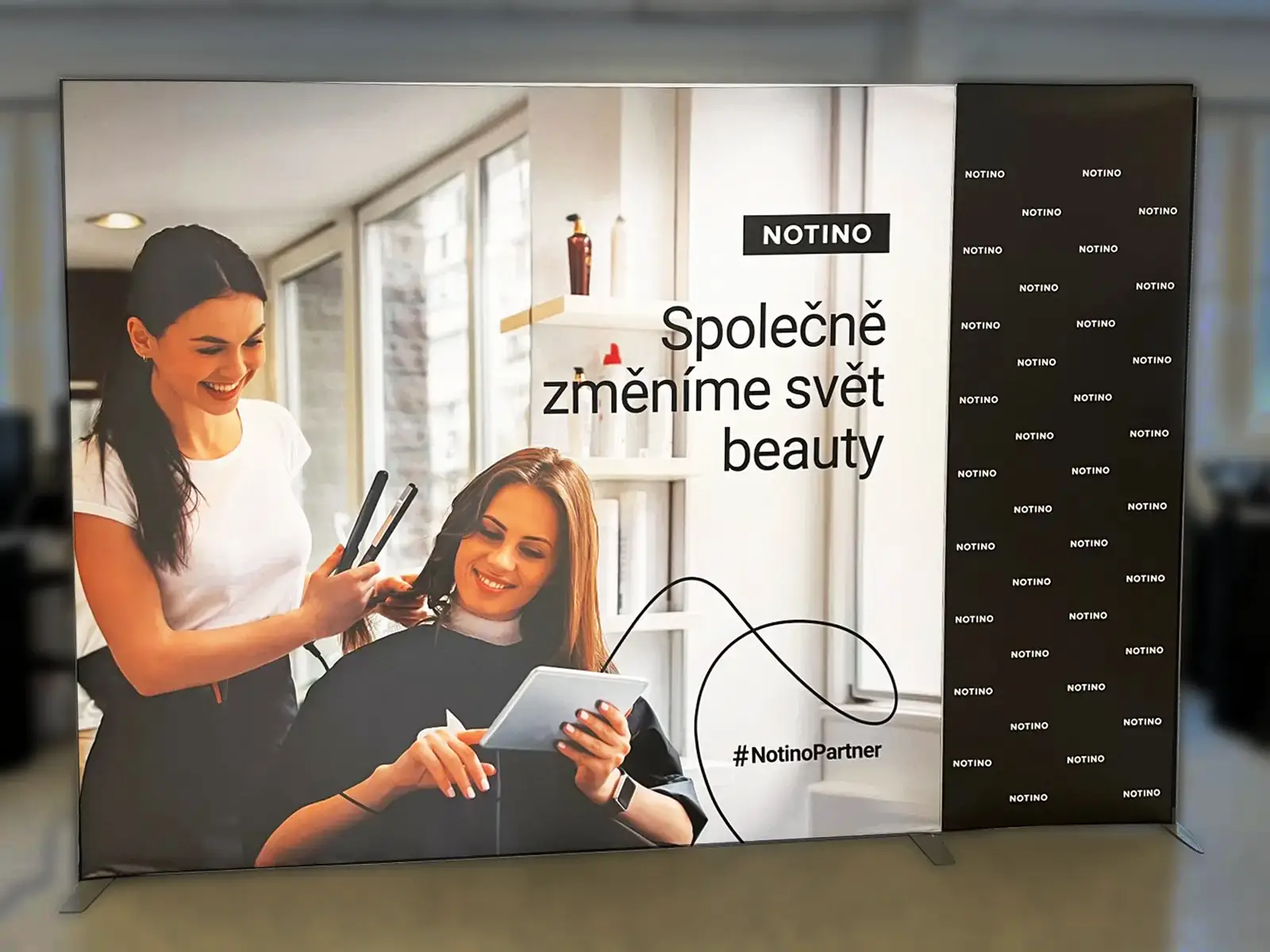 Světelná stěna ISOframe Lightbox pro Notino